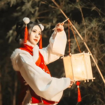 新春吉祥拿福女生頭像，蓮花燈唯美古風(fēng)頭像