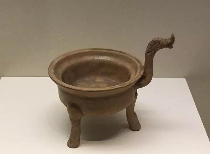 六朝青瓷：中國陶瓷史，一部青瓷史!