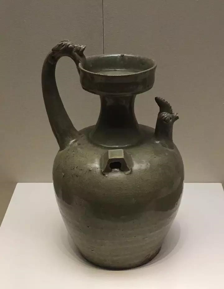 六朝青瓷：中國陶瓷史，一部青瓷史!