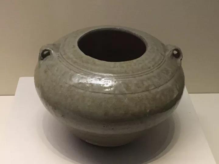 六朝青瓷：中國陶瓷史，一部青瓷史!