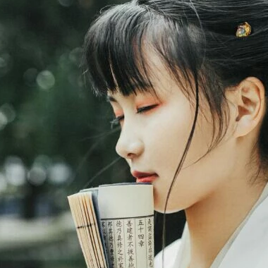 淡雅清新文藝帶團(tuán)扇女生頭像，唯美古風(fēng)頭像