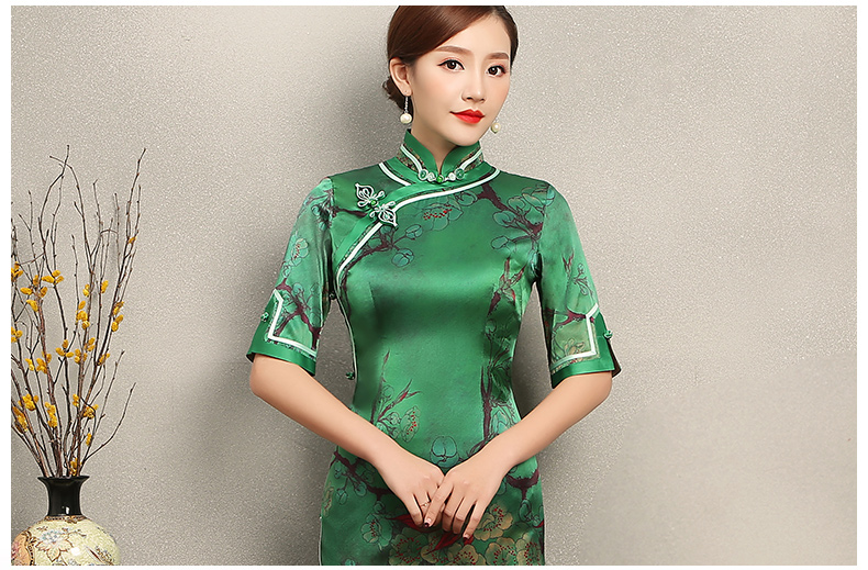 花枝印花綠色旗袍，民族風(fēng)短袖旗袍裙