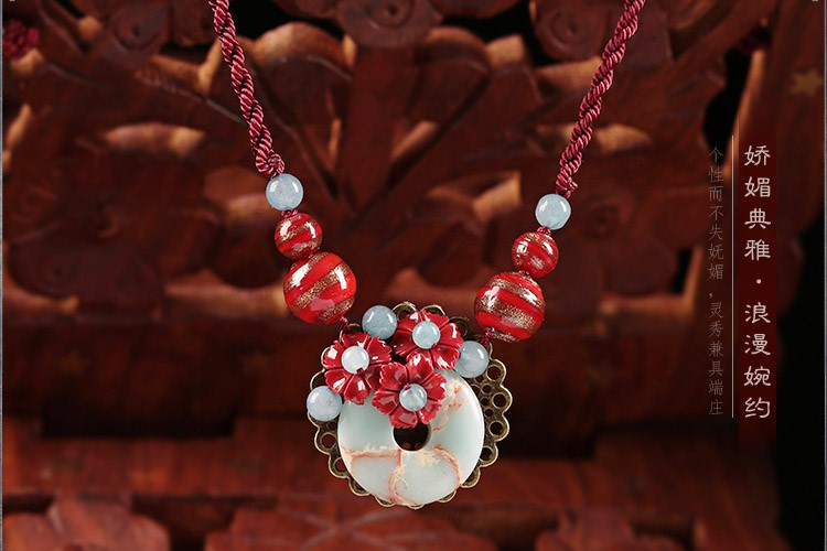 嬌媚典雅鎖骨鏈，醉花月項(xiàng)鏈?zhǔn)罪? src="/wenxue/d/file/bigpic/190404/04/13-1P22Q51218.jpg" / data-7muW="CTT7yV"><br / data-ZOxG="MWUak8">
	<img alt=