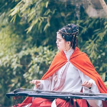 木蘭花開(kāi)帶琴女生頭像，唯美古風(fēng)真人頭像
