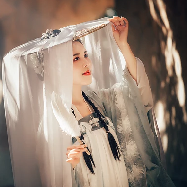 素雅笠紗女生頭像，唯美古風(fēng)真人頭像