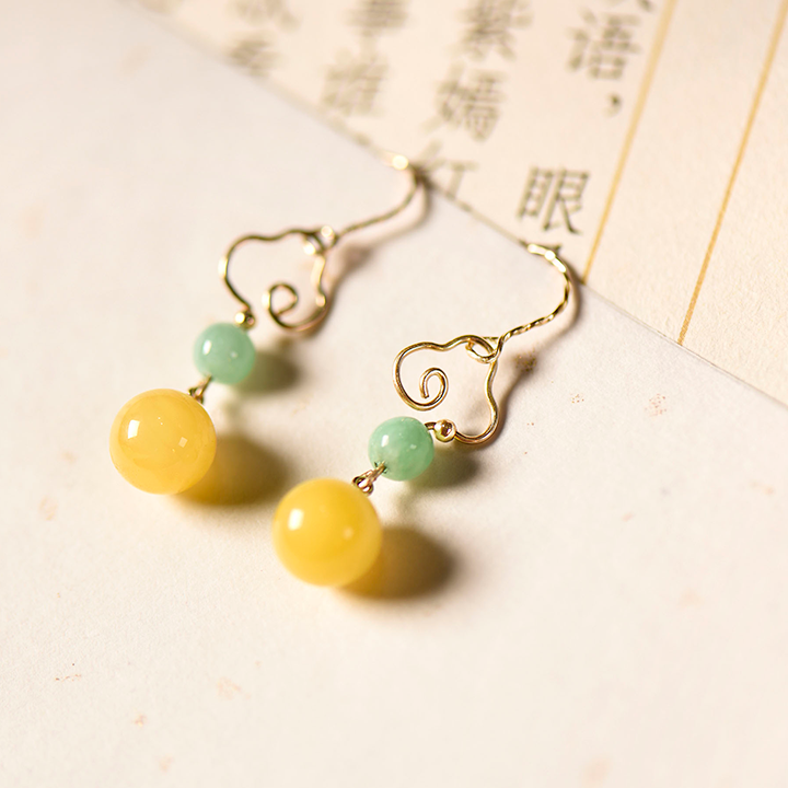 古風(fēng)手工祥云耳環(huán)，古典蜜蠟翡翠耳環(huán)