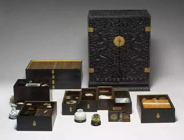 古代“博古架”藏寶貝，精美絕倫多寶格！