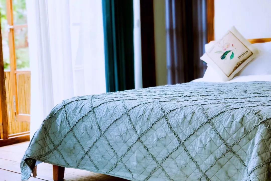 古山重水云間，細水長流吸引你