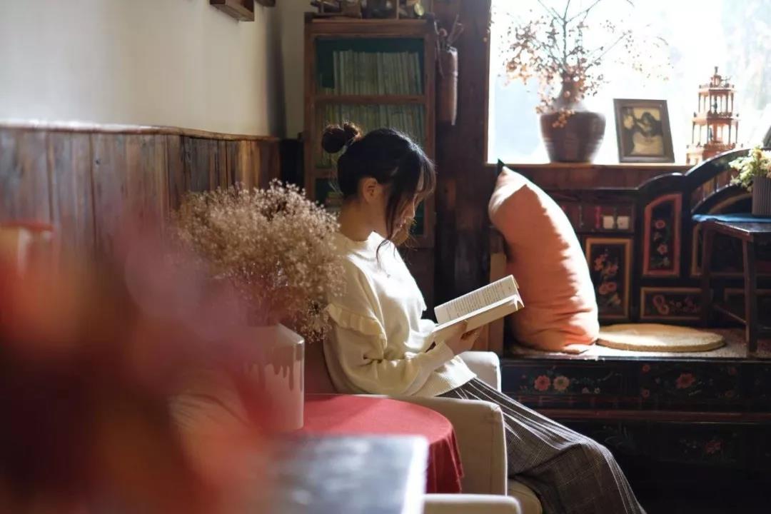 古山重水云間，細(xì)水長(zhǎng)流吸引你