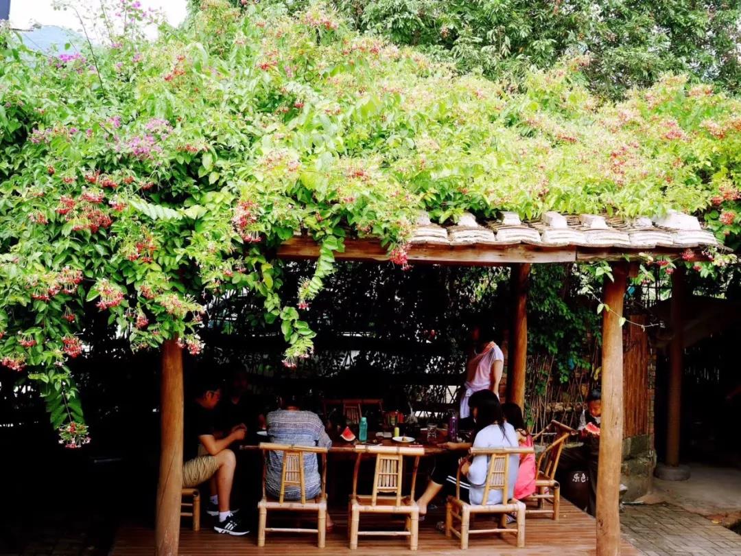 古山重水云間，細水長流吸引你