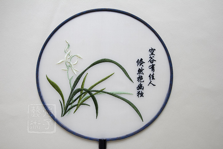 精美蘭花刺繡古風(fēng)團(tuán)扇，古典繡花工藝扇子