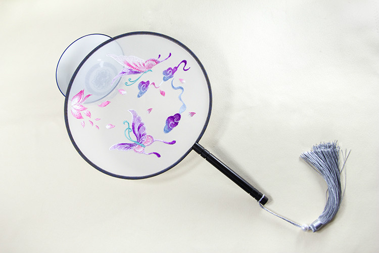 淡雅蝶舞刺繡團扇，淡紫復(fù)古繡花工藝扇子