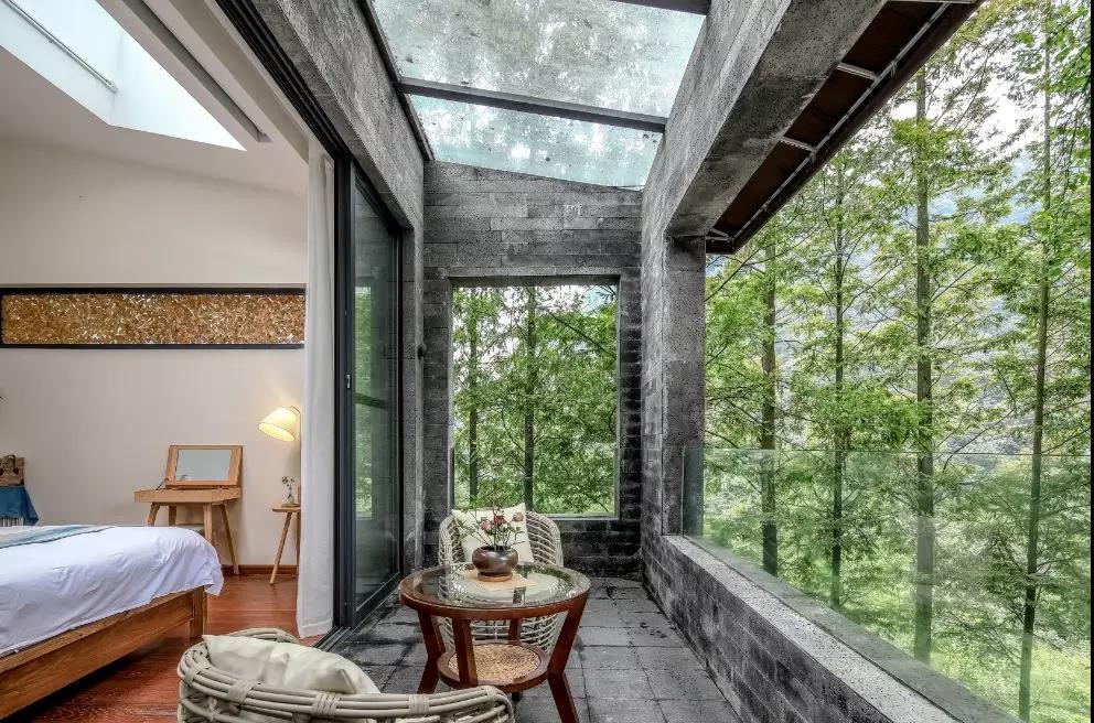 上山上去生活吧，上山上迎你還家！