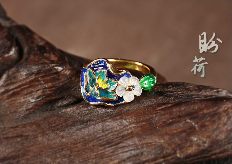 生趣盎然的古風指環(huán)戒指