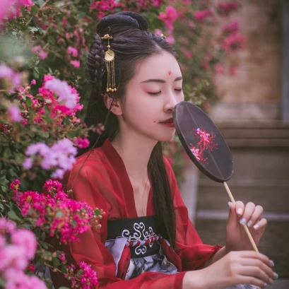 花顏古典氣質(zhì)女生頭像，唯美古風(fēng)真人頭像