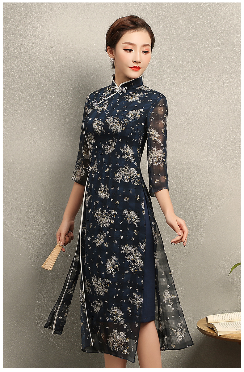 復(fù)古格子藍(lán)侶旗袍，藏藍(lán)色印花旗袍裙