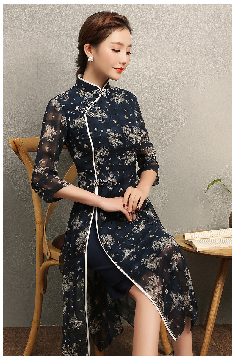 復(fù)古格子藍(lán)侶旗袍，藏藍(lán)色印花旗袍裙