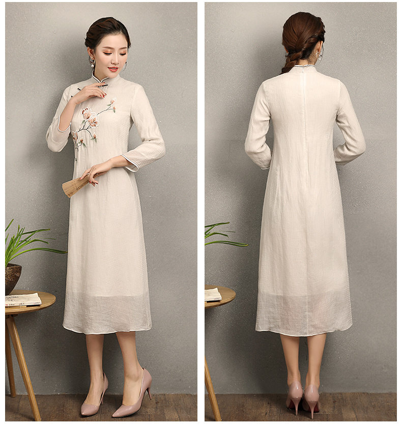 蘭花刺繡素雅旗袍，米白色中長款旗袍裙