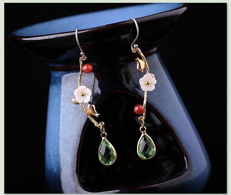 鳴翠柳耳環(huán)，淡雅清新花朵耳環(huán)首飾