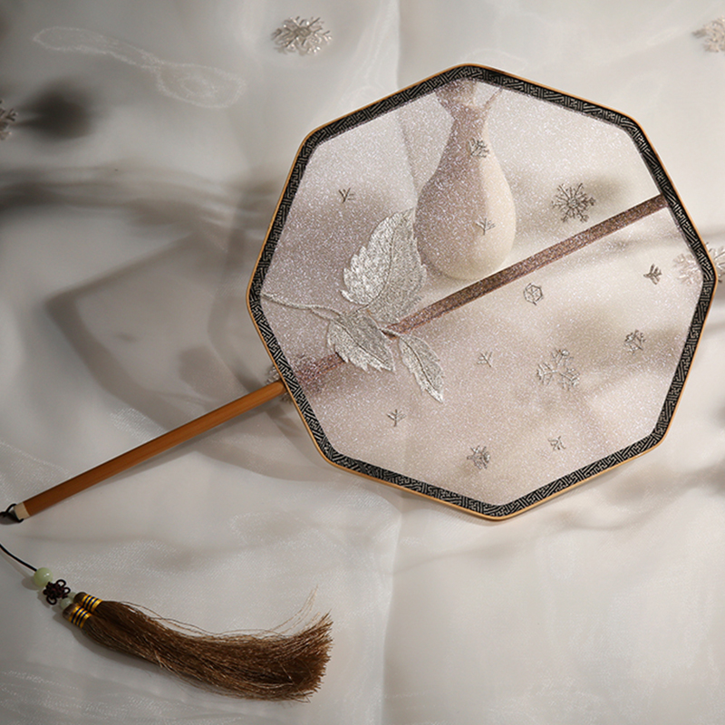 古典白色雪花團扇，家佳樂文學繡花宮扇扇子