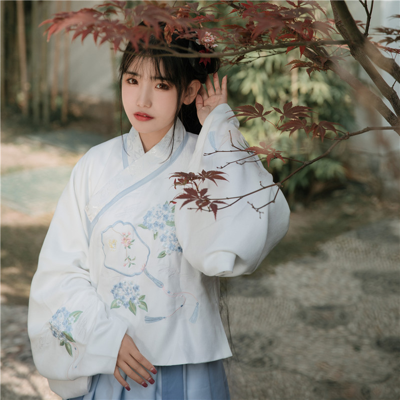 精致紫陽扇香圖案繡花漢服，清新交領(lǐng)襦裙?jié)h服