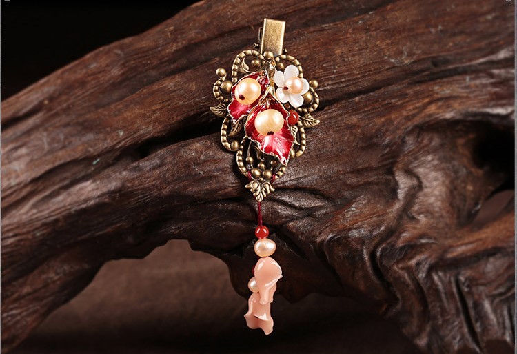 嬌艷典雅發(fā)夾，生動曼妙的發(fā)夾頭飾