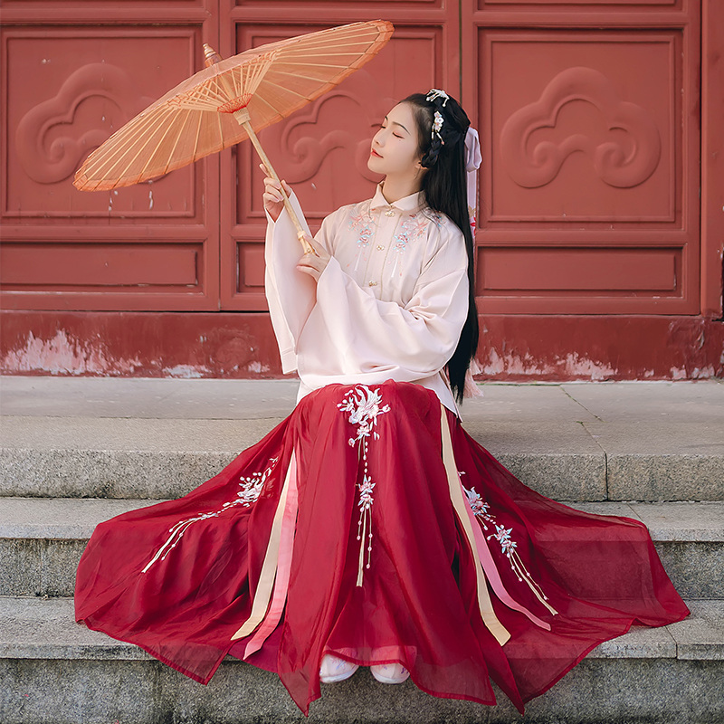 金魚戲水刺繡漢服，傳統(tǒng)立領(lǐng)紅裙?jié)h服圖片