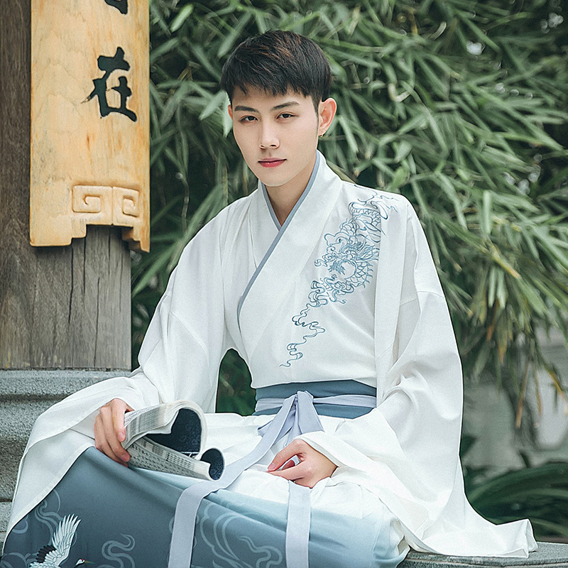 謙謙君子大袖交領(lǐng)襦裙，龍紋刺繡漢服圖片