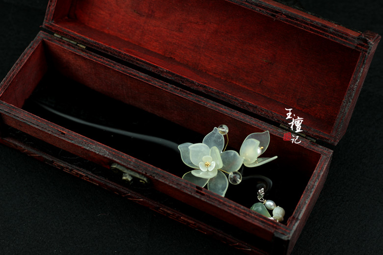 古風(fēng)玉蘭花黑檀木簪子，手工玉簪花頭飾