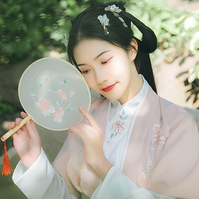 鈴瑤花齊腰襦裙?jié)h服，小清新花枝刺繡漢服圖片