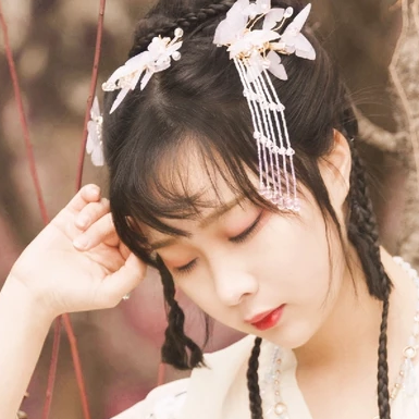 清新梅花仙子女生頭像，唯美古風(fēng)真人頭像