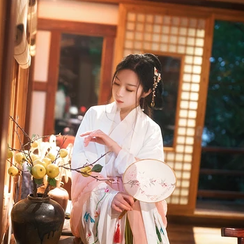 淡雅韻味帶傘女生頭像，唯美古風(fēng)真人頭像