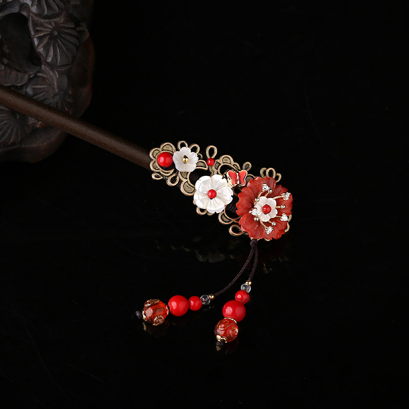 紅葉似火發(fā)簪簪子，青春活力步搖頭飾