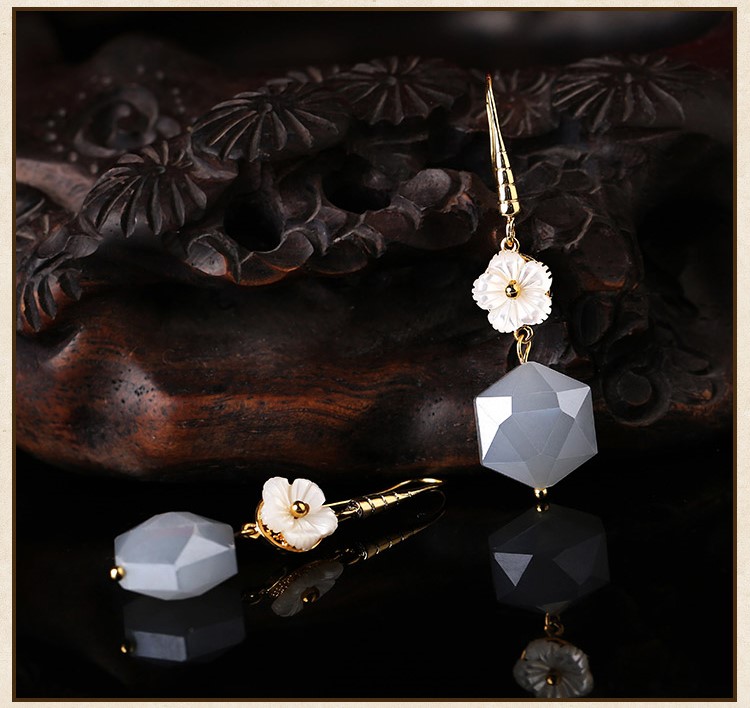 精致菱歌耳環(huán)，別致氣質(zhì)花朵耳環(huán)首飾