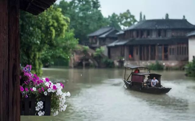 中國古鎮(zhèn)：淺析32個(gè)中國最美古鎮(zhèn)！