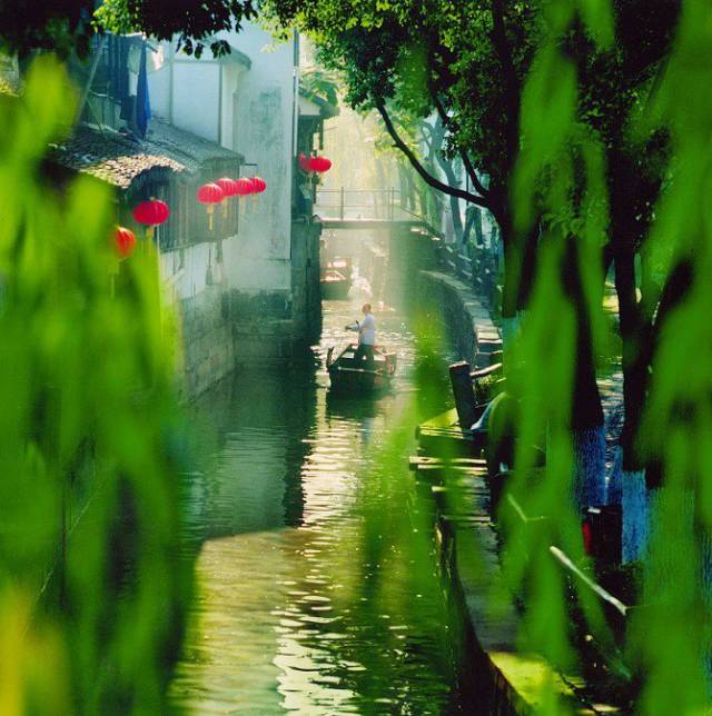 中國古鎮(zhèn)：淺析32個(gè)中國最美古鎮(zhèn)！