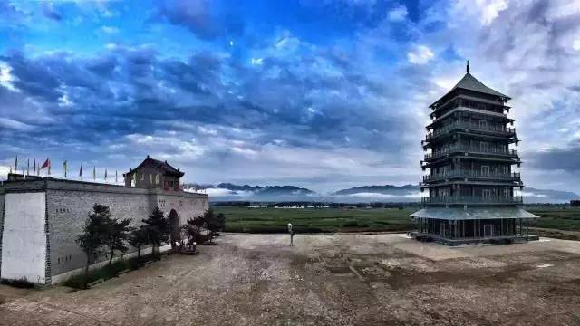 中國古鎮(zhèn)：淺析32個(gè)中國最美古鎮(zhèn)！