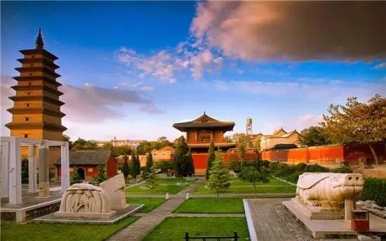 中國古鎮(zhèn)：淺析32個(gè)中國最美古鎮(zhèn)！