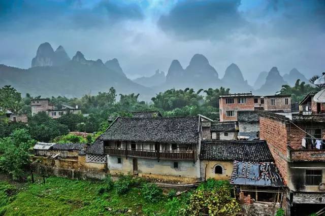 中國古鎮(zhèn)：淺析32個(gè)中國最美古鎮(zhèn)！