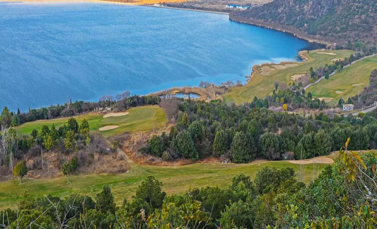 麗江·靈凈山舍，一花一木一世界！