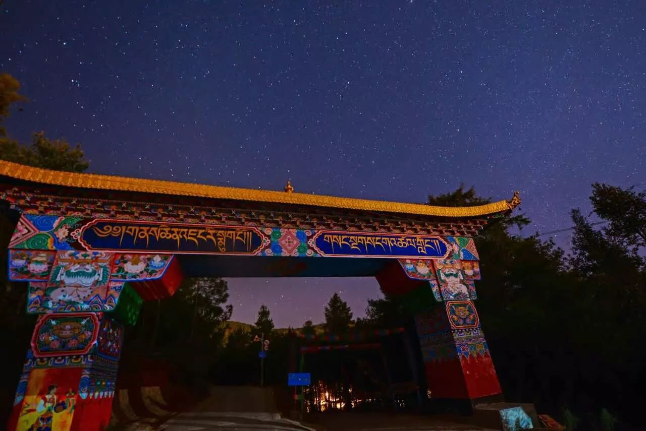 麗江·靈凈山舍，一花一木一世界！