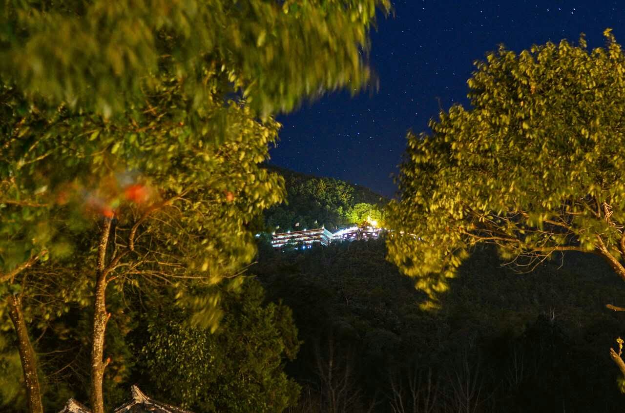 麗江·靈凈山舍，一花一木一世界！