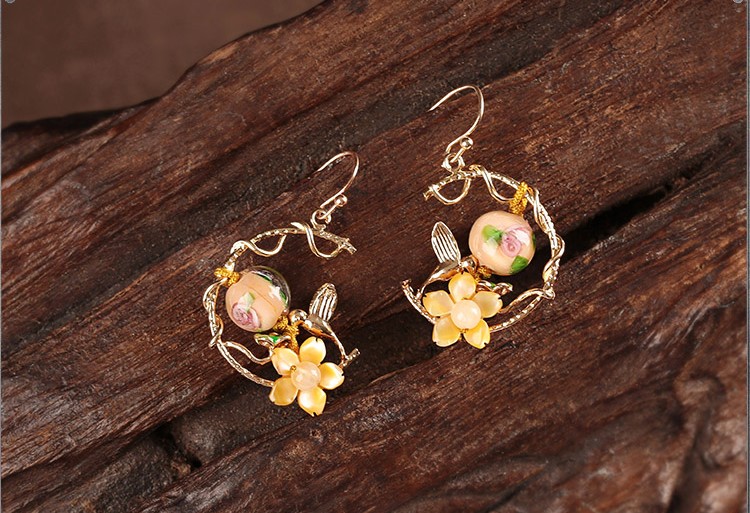 華貴典雅閃閃耳環(huán)，清新淡黃花朵耳環(huán)首飾