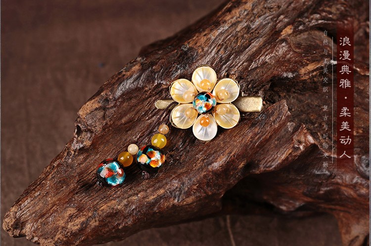 陽(yáng)光花朵發(fā)夾，清新淡黃花頭飾