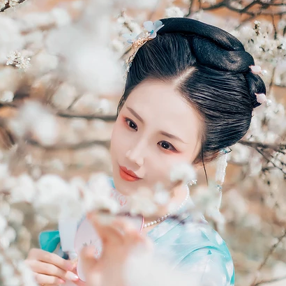 清新梨花芬芳女生頭像，唯美古風(fēng)真人頭像