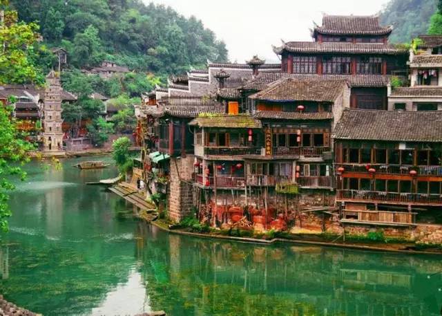 中國十大古鎮(zhèn)：體驗(yàn)古色古香的古鎮(zhèn)韻味！