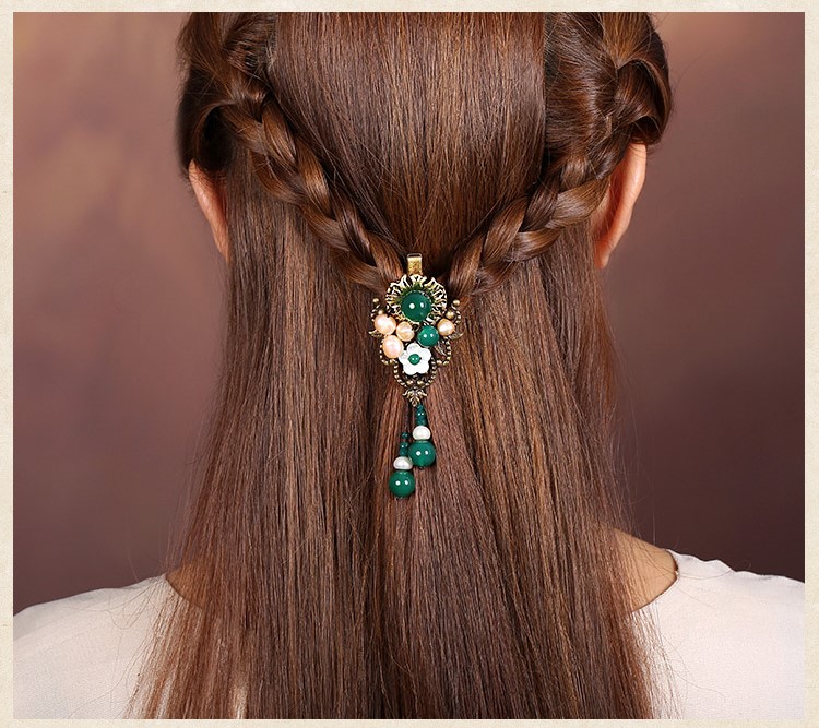 文藝復(fù)古花形朵發(fā)夾，氣質(zhì)典雅翠綠頭飾