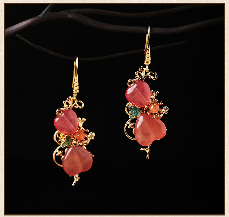 粉嫩心形少女耳環(huán)，復(fù)古閨蜜氣質(zhì)時(shí)尚耳環(huán)