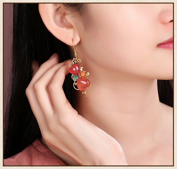 粉嫩心形少女耳環(huán)，復(fù)古閨蜜氣質(zhì)時(shí)尚耳環(huán)