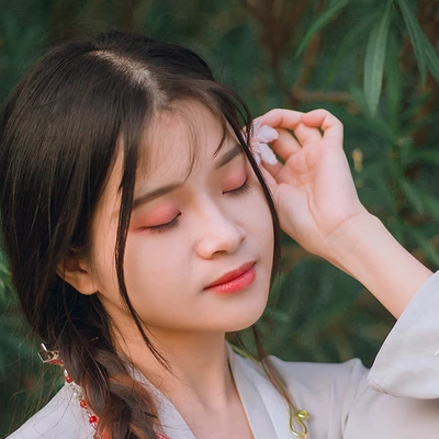 清新淑女持團扇女生頭像，唯美古風(fēng)真人頭像